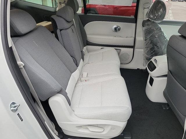 New 2026 Snow White Pearl Hyundai SE image 17