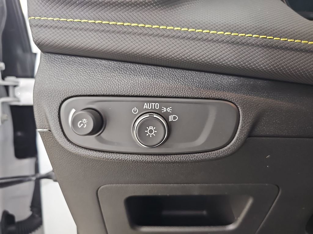 Certified Used 2024 Summit White Chevrolet ACTIV image 30