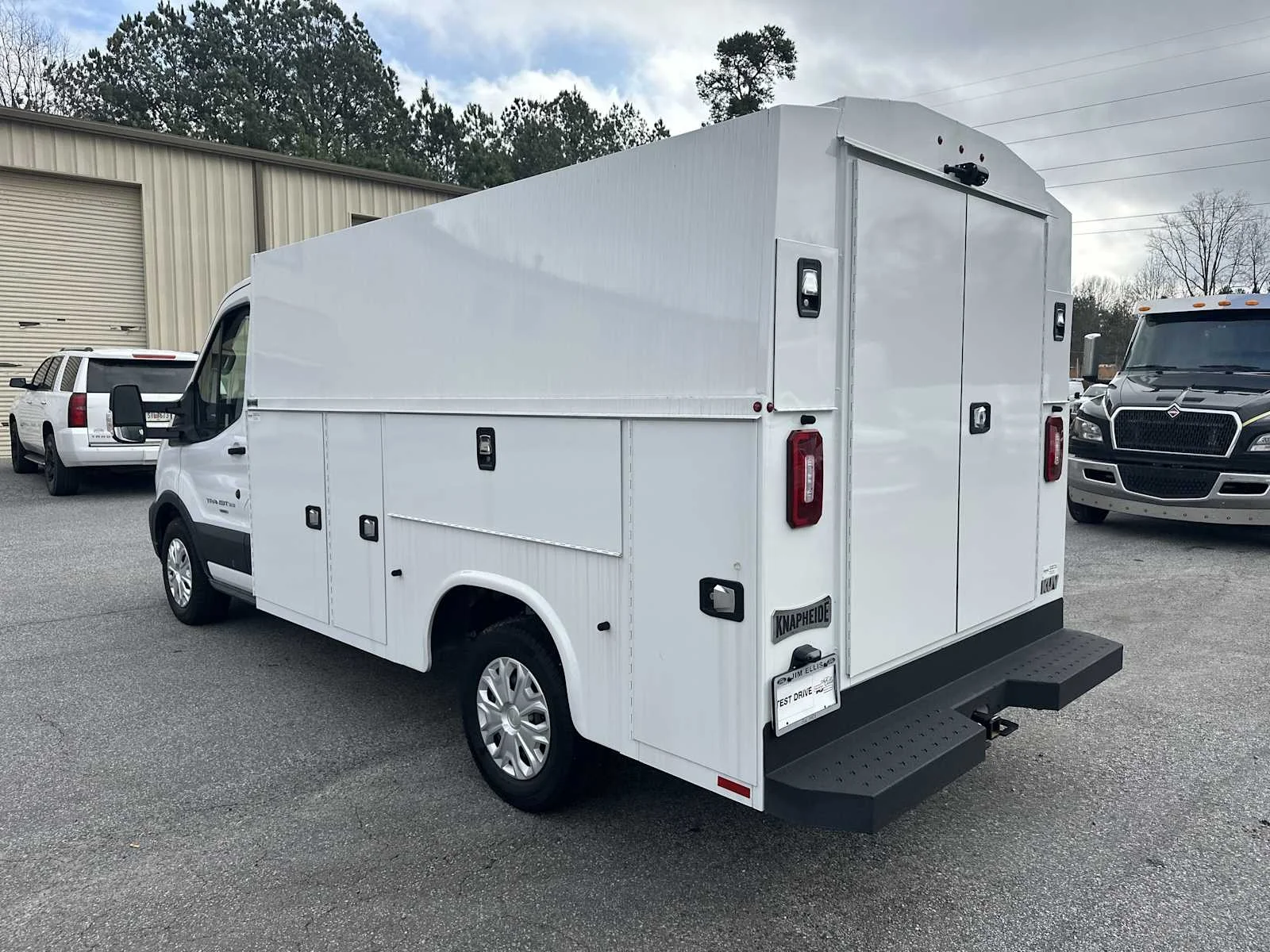 2024 Ford Transit Cutaway Base - Photo 6