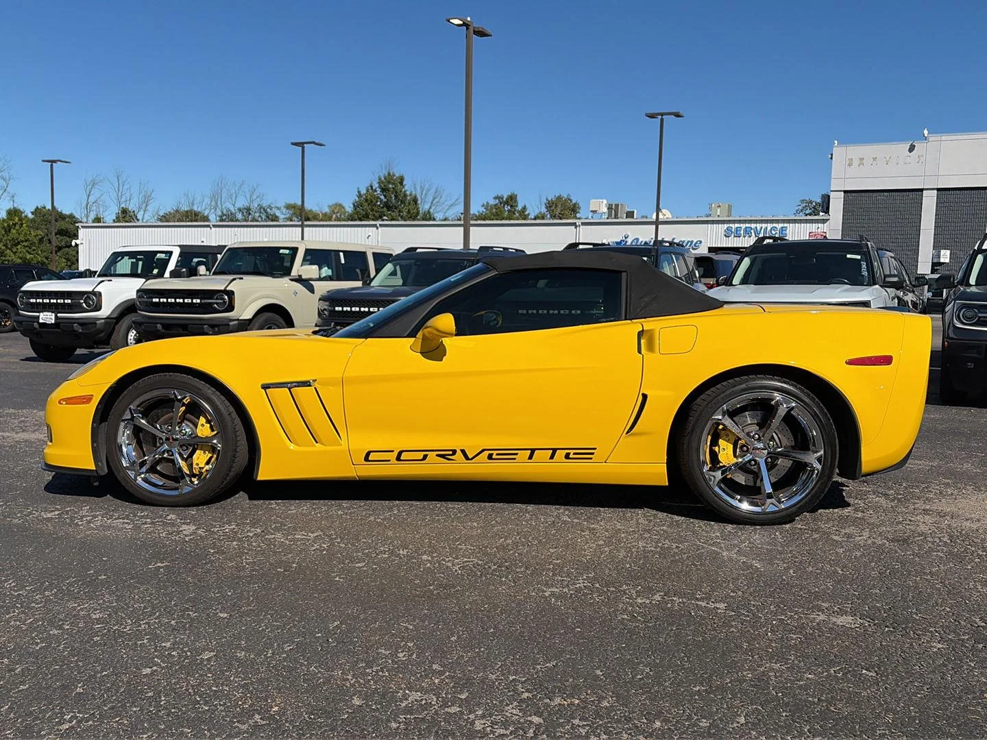 Used 2012 Velocity Yellow Tintcoat Chevrolet Z16 Grand Sport w/3LT image 6
