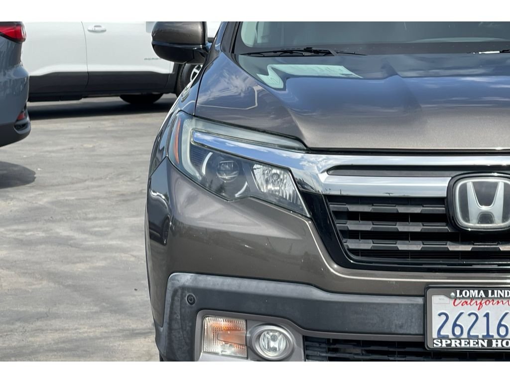 Used 2020 Pacific Pewter Metallic Honda RTL-E image 45