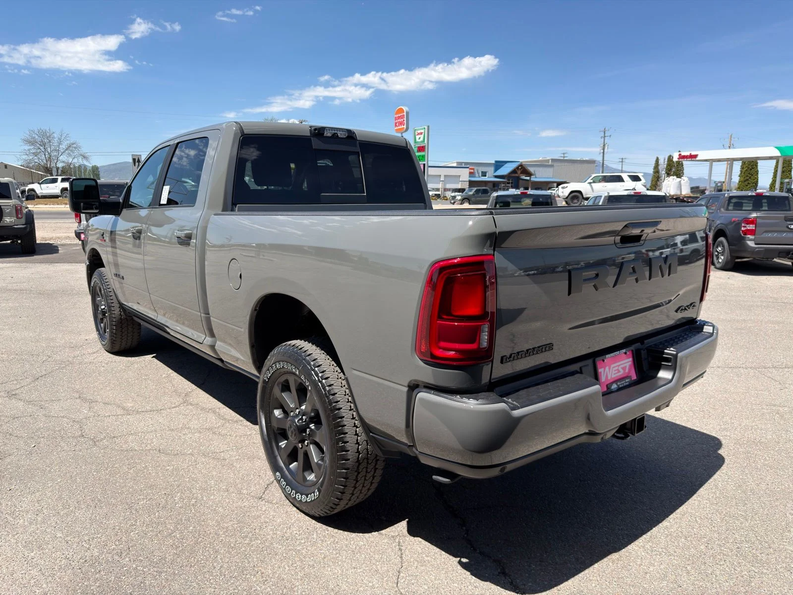 New 2026 Ceramic Gray Clear-Coat Exterior Paint RAM Laramie image 10