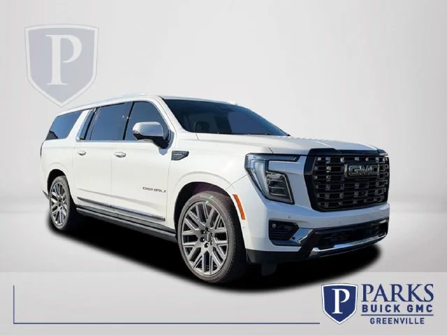 Used 2025 White Frost Tricoat GMC Denali Ultimate image 1