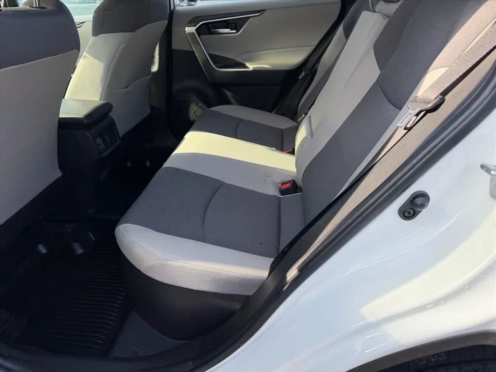 Used 2024 White Toyota XLE image 10