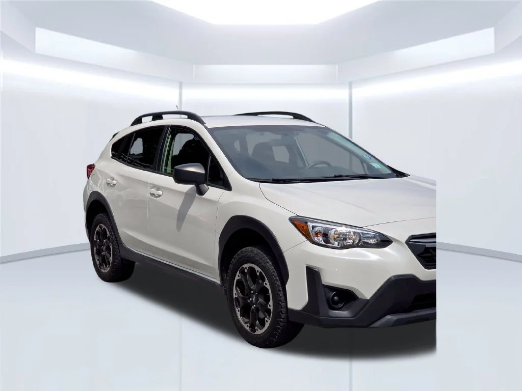 Used 2021 White Subaru Base image 47