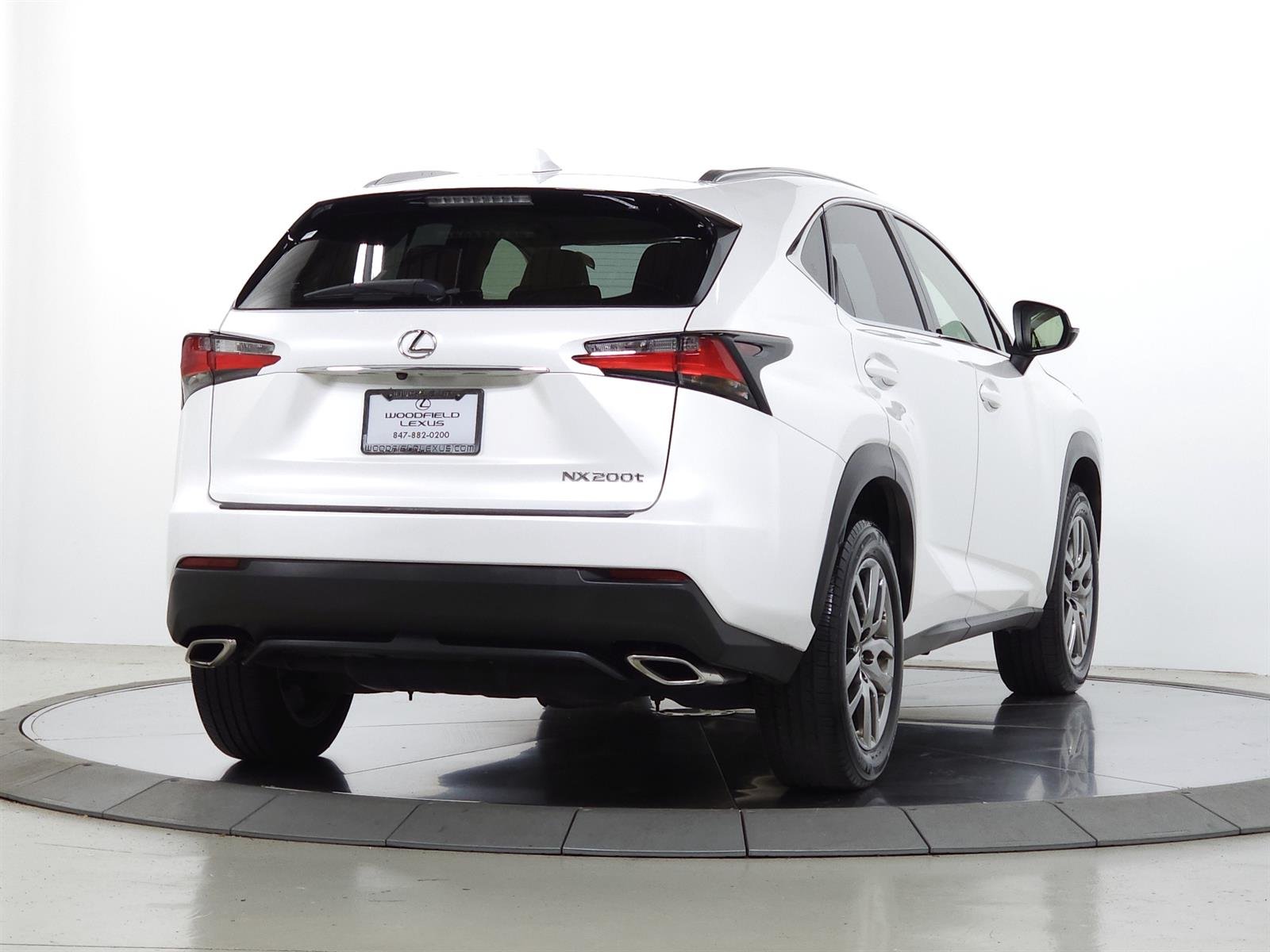 Used 2016 White Lexus PREMIUM image 10
