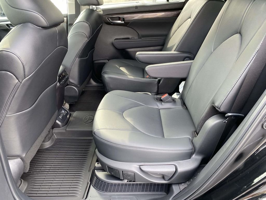 New 2026 Midnight Black Metallic Toyota Hybrid Limited image 10