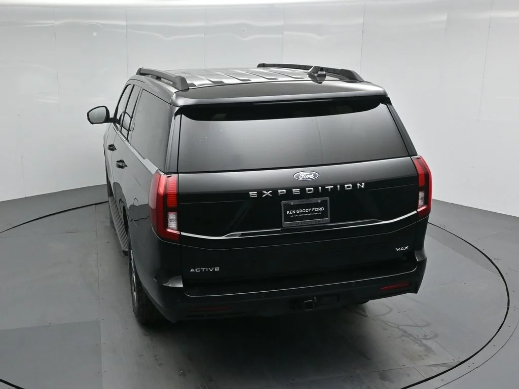 New 2026 Agate Black Metallic Ford Active image 38