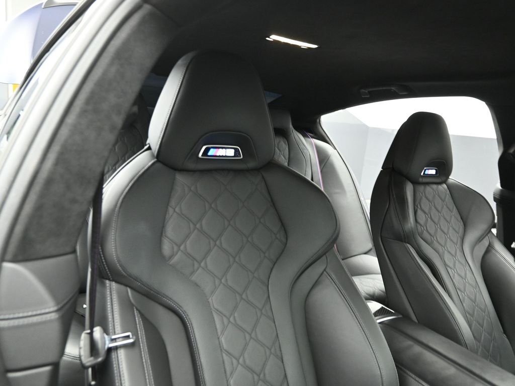 2023 BMW M8 - Image 31