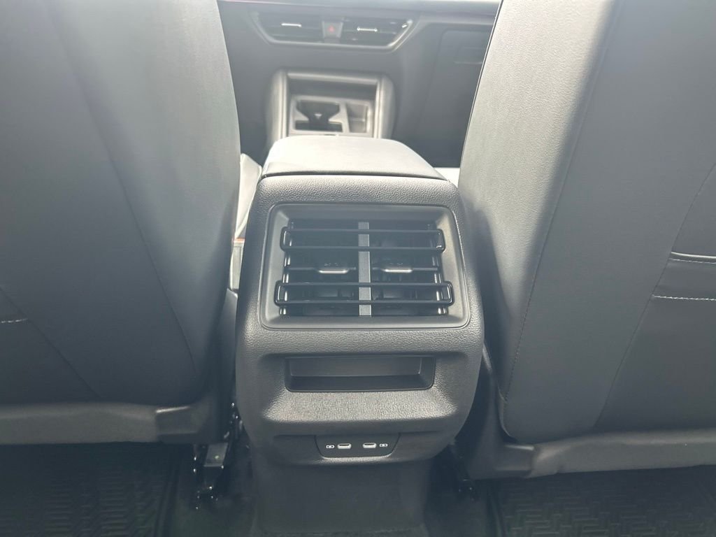 New 2026 White/off-white Volkswagen 2.0T SE R-Line Black image 47