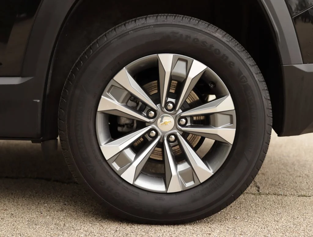 2025 Chevrolet Equinox LT - Photo 35