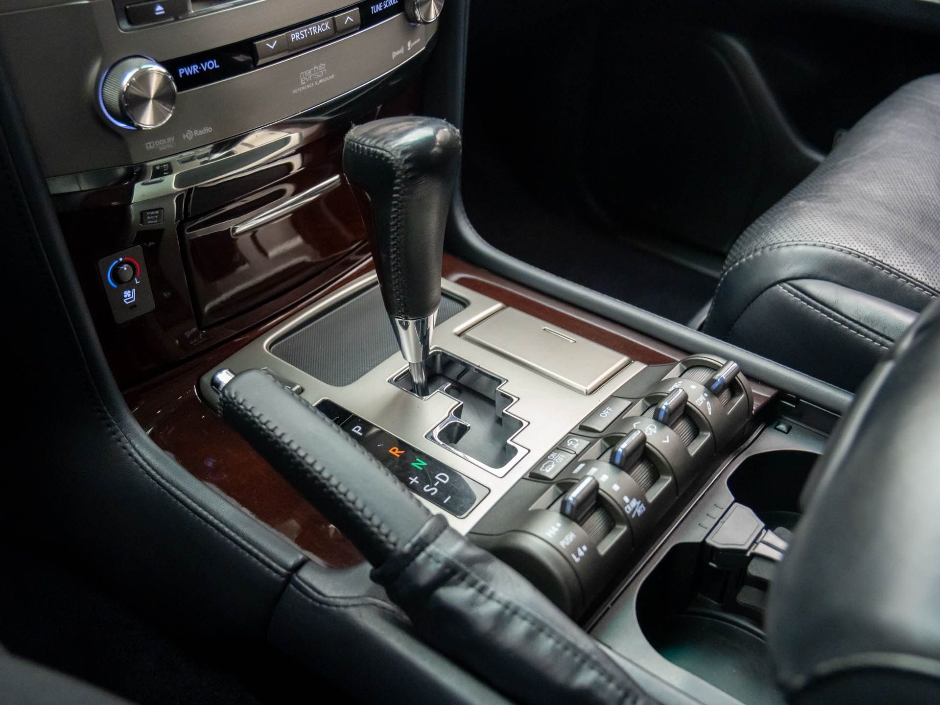 Used 2014 Black Lexus 570 image 13