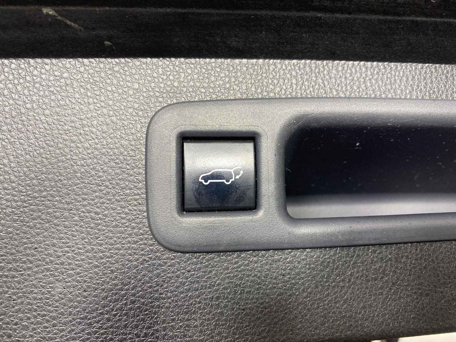 Used 2021 Midnight Black Metallic Toyota XSE image 39