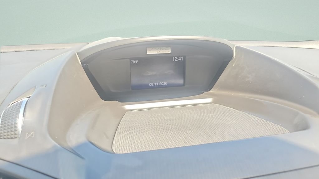 Used 2015 Blue Ford SE image 14