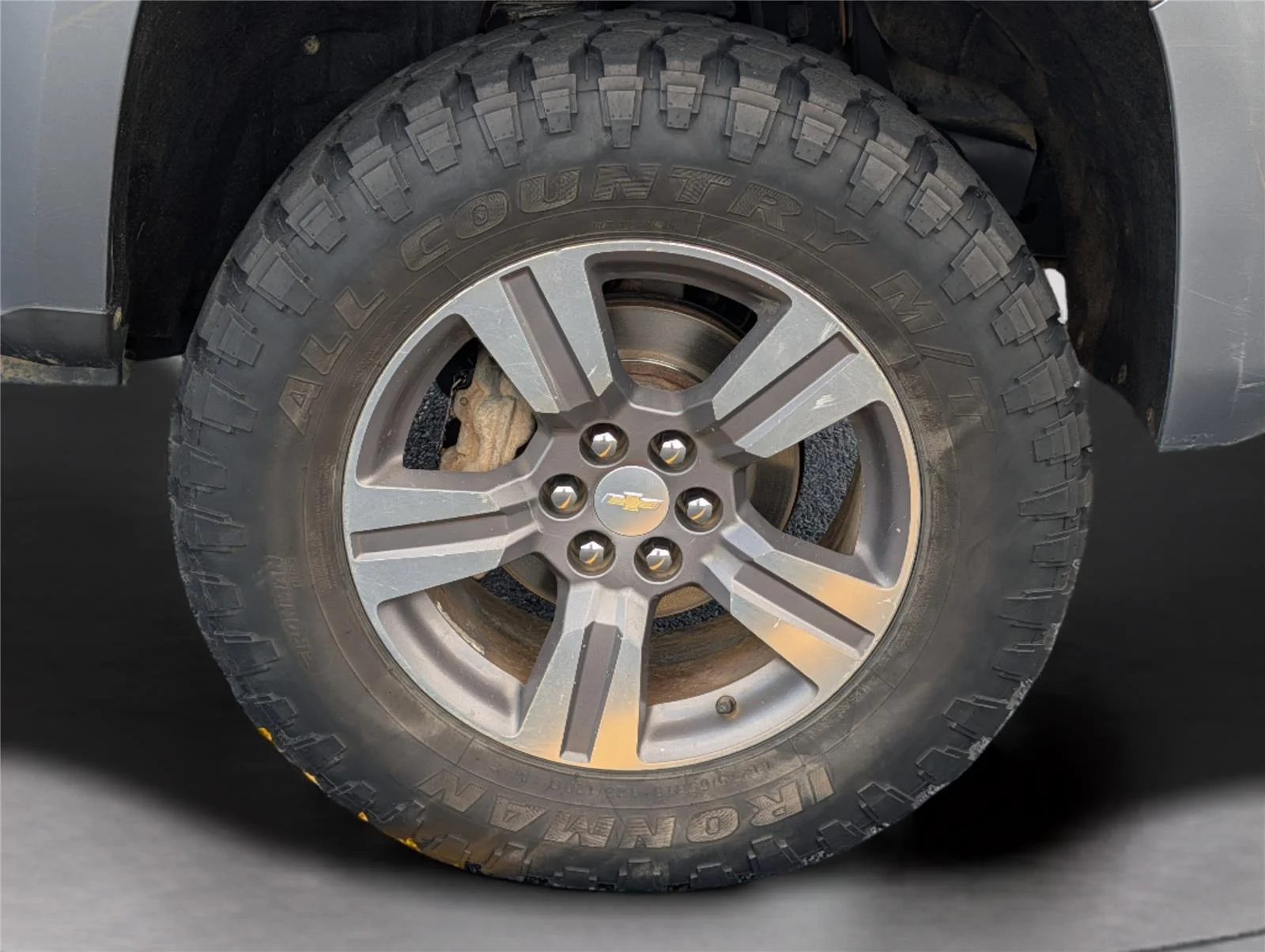Used 2018 SATIN STEEL METALLIC Chevrolet 4WD Z71 image 38
