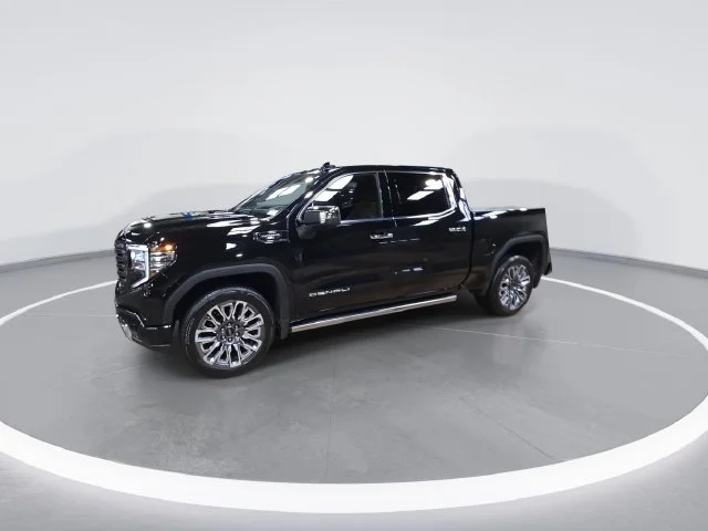 Used 2026 Black GMC Denali Ultimate image 4