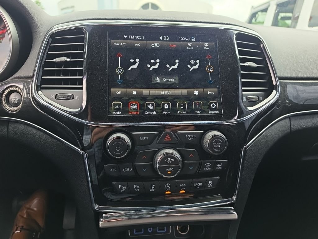 Used 2021 Bright White Clearcoat Jeep Trailhawk image 10