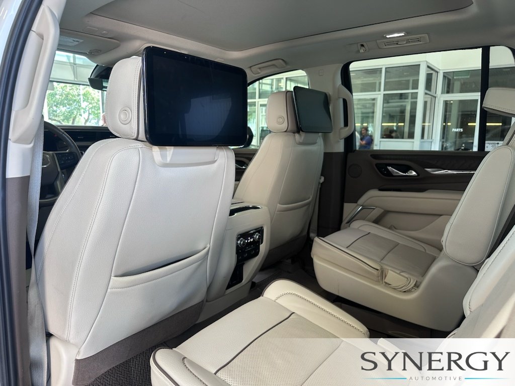 Used 2021 White Frost Tricoat GMC Denali image 28