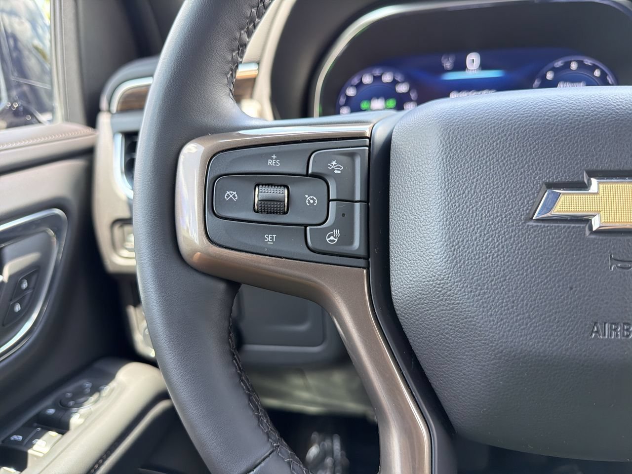 Used 2024 Black Chevrolet High Country image 28