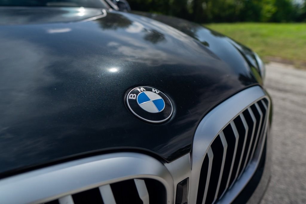 Used 2024 Black Sapphire Metallic BMW xDrive30i image 16