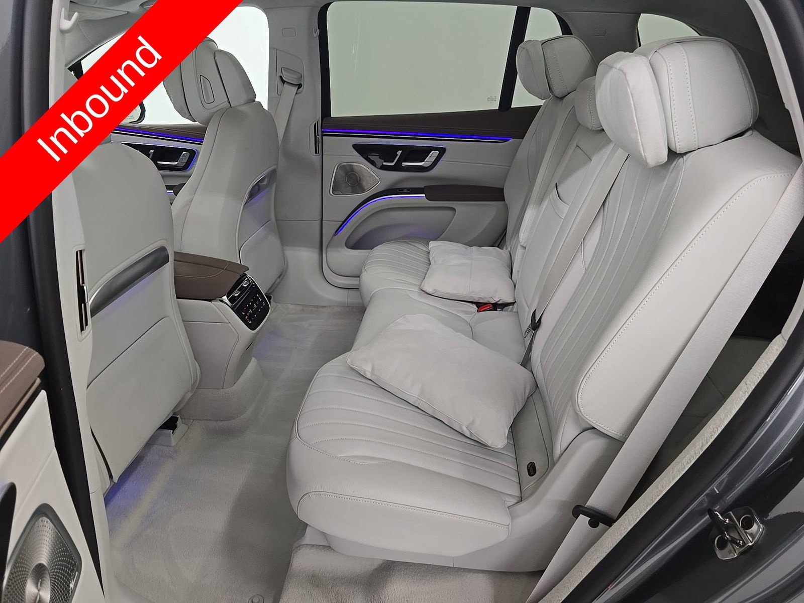 Used 2024 Gray Mercedes-Benz 450 image 10