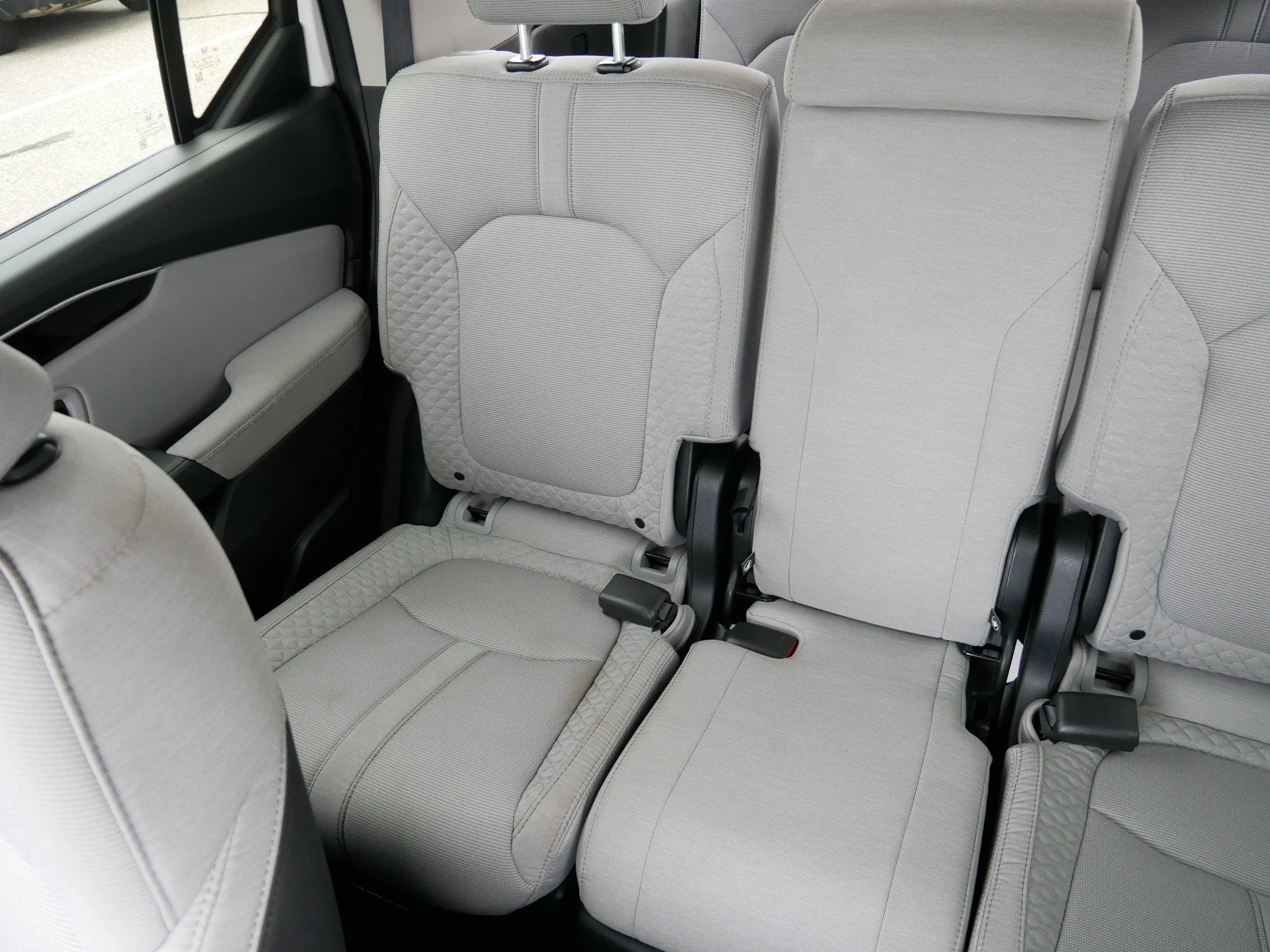 Certified Used 2023 Platinum White Pearl Honda LX image 12