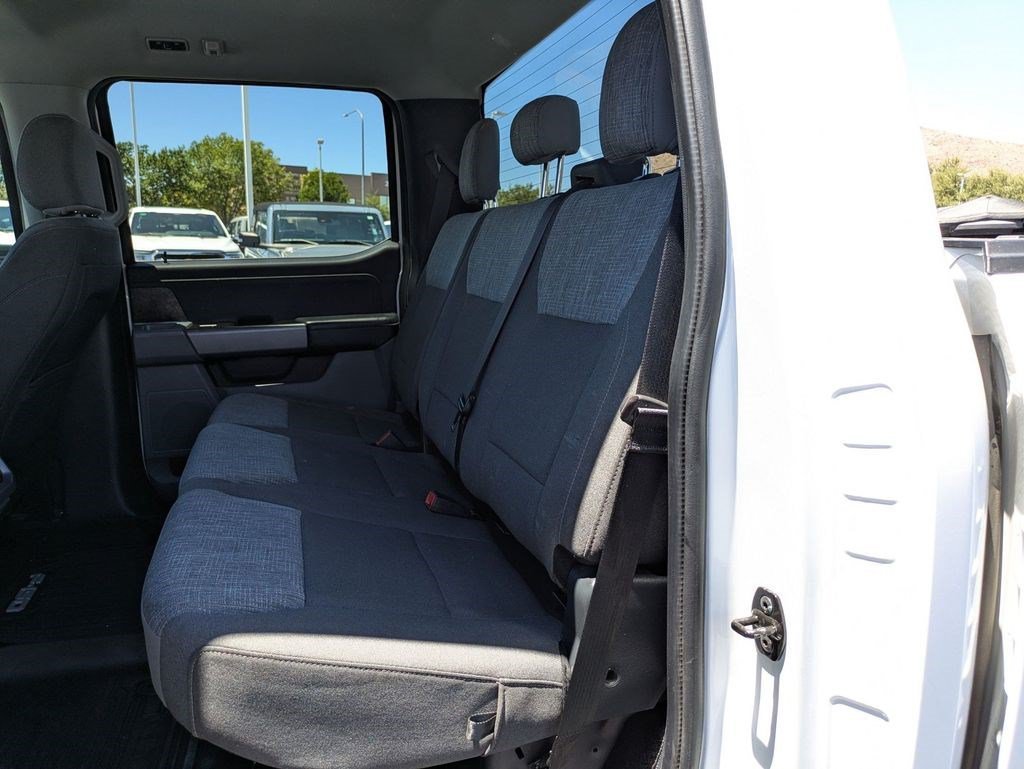 Used 2022 Oxford White Ford XLT image 25