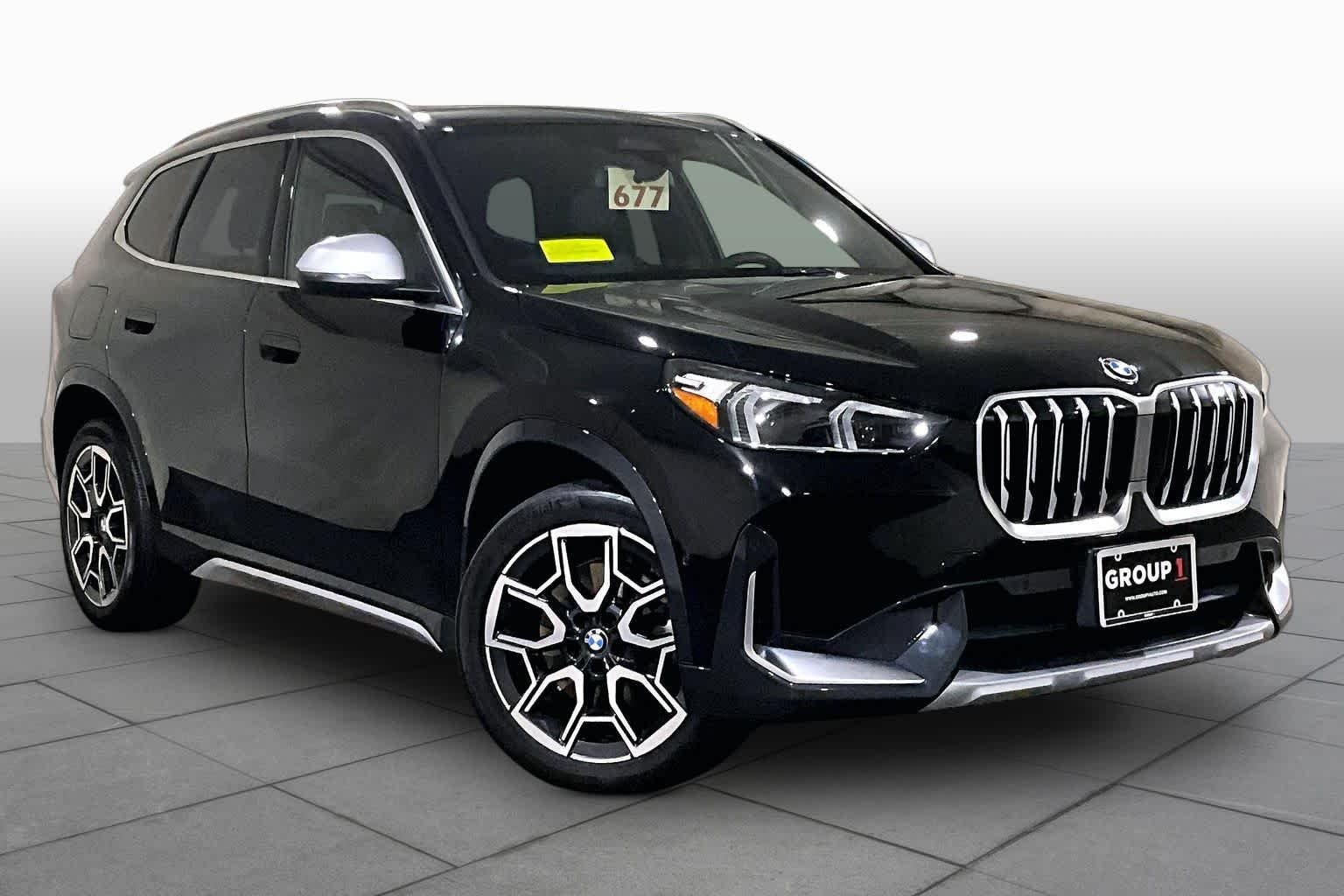 Used 2023 Jet Black BMW xDrive28i image 2