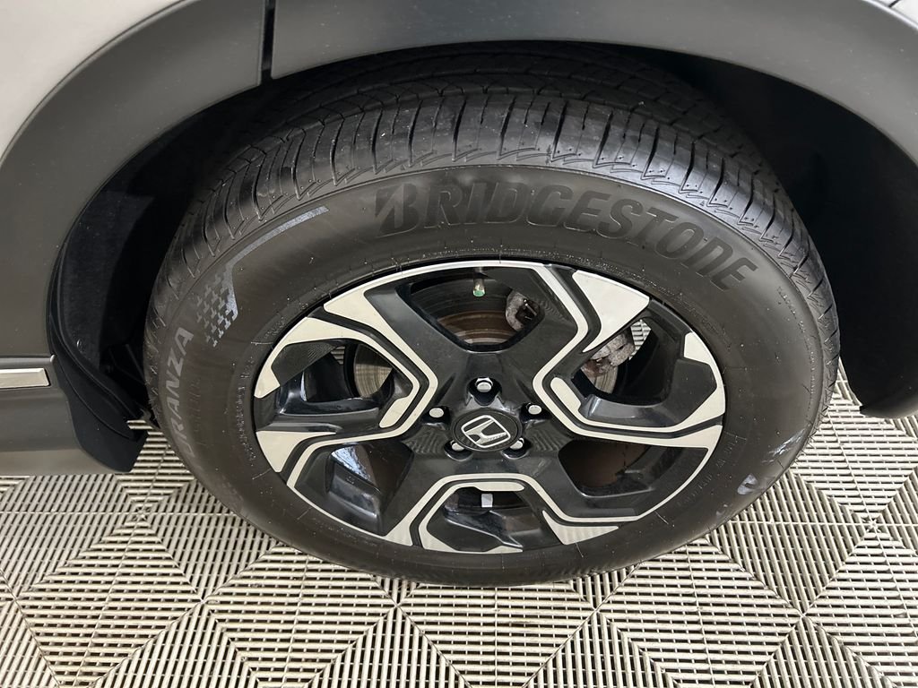 Used 2018 Silver Honda Touring image 9