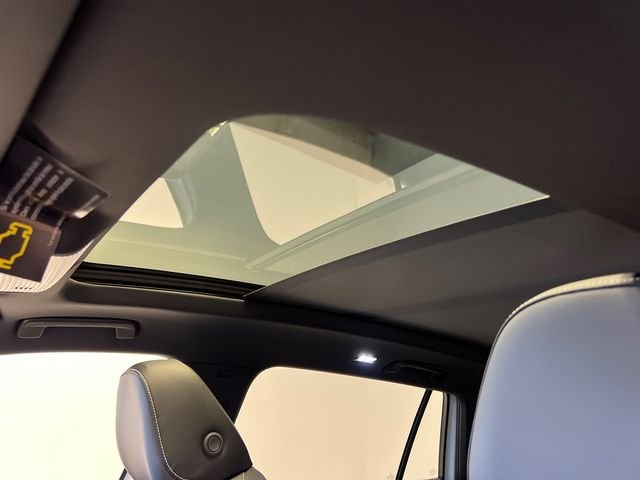 New 2026 White Volkswagen 2.0T SE R-Line Black image 20