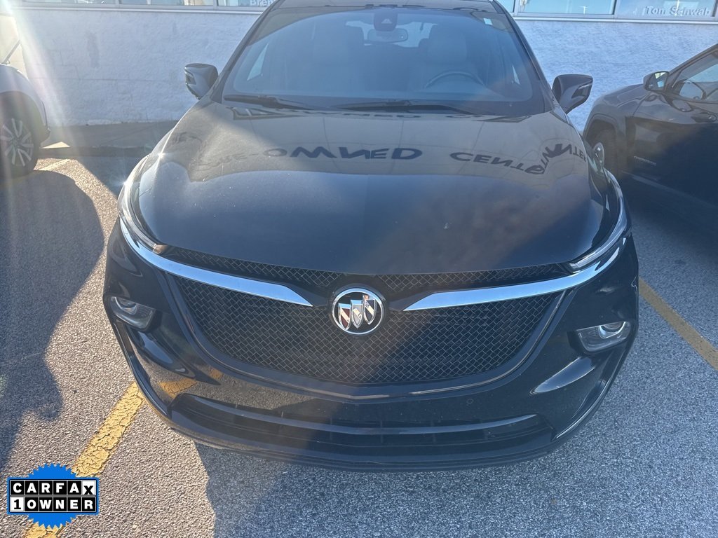 2024 Buick Enclave Essence photo 2