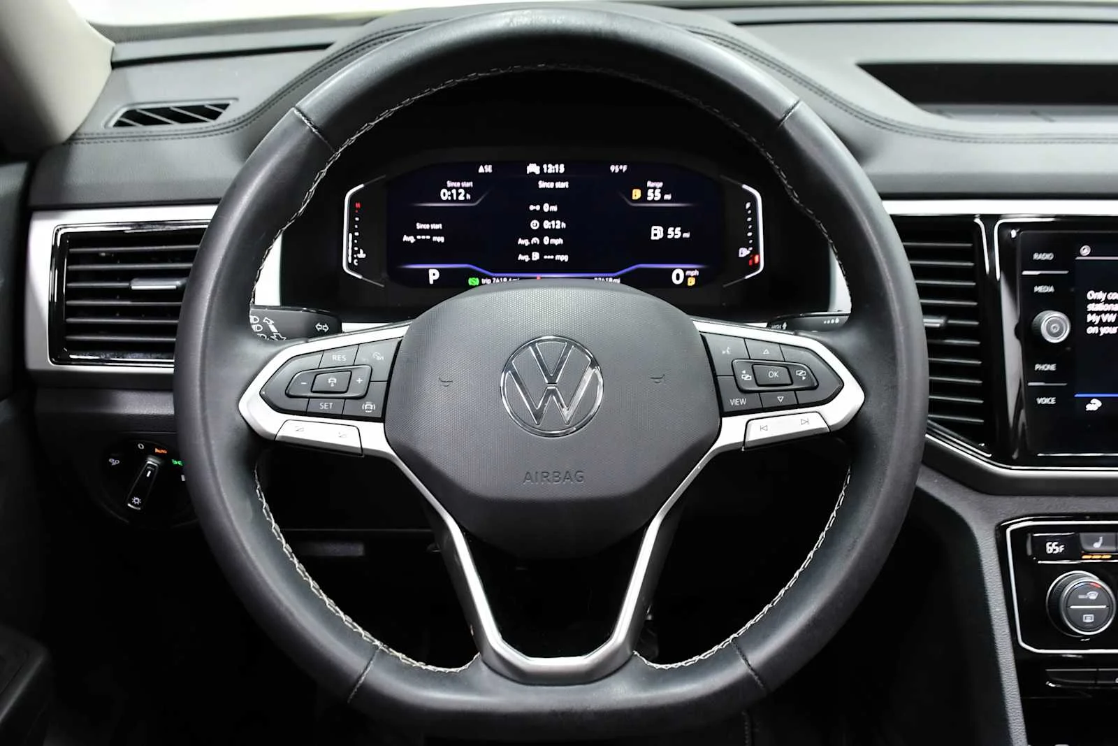 Used 2022 Tourmaline Blue Metallic Volkswagen 2.0T SE w/Technology image 17