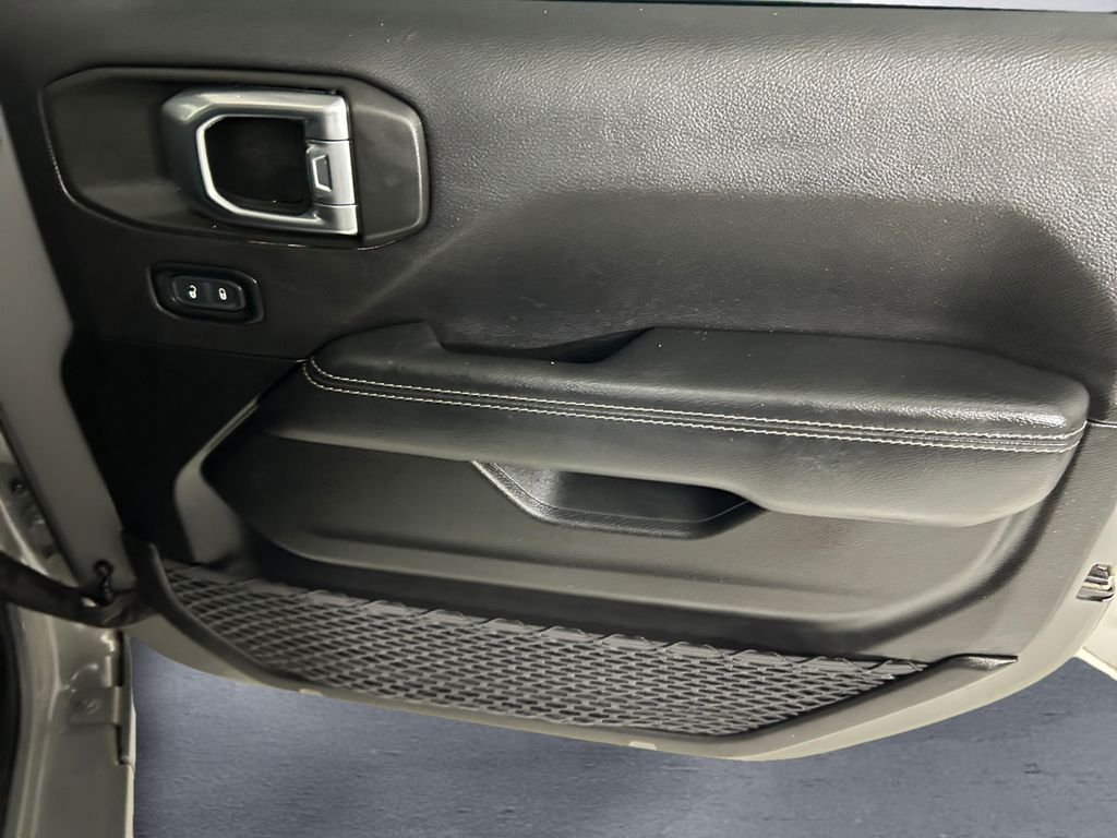 Used 2023 Gray Jeep Overland image 15