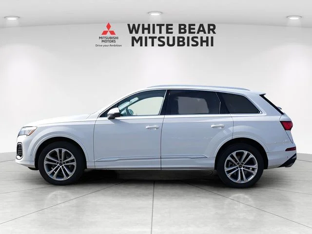 Used 2025  Audi 55 Premium Plus image 4