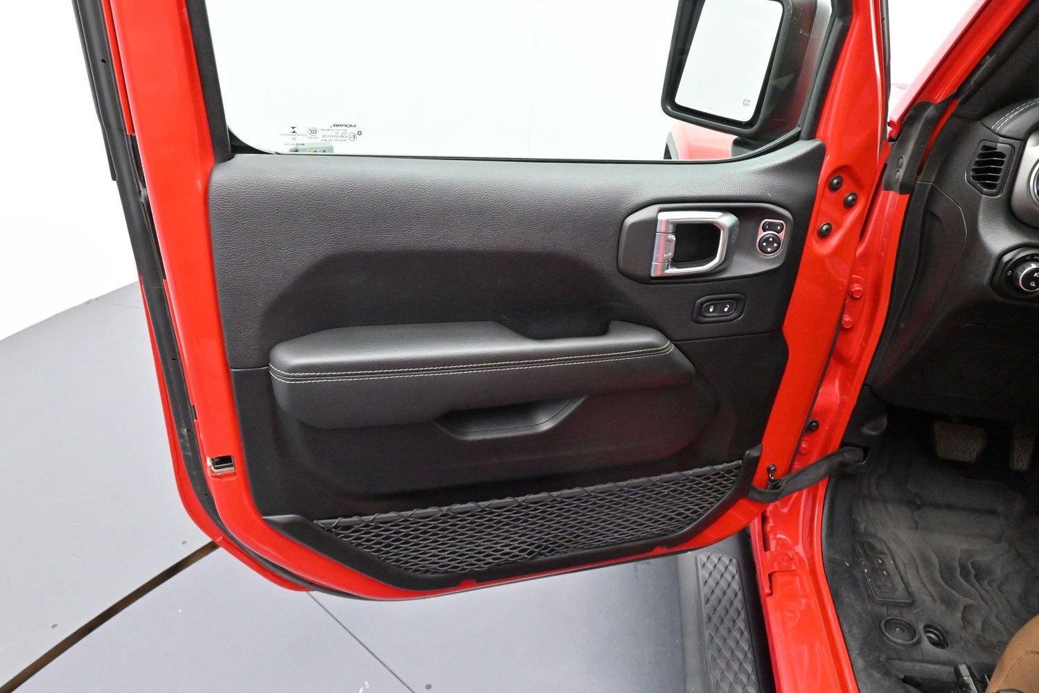 Used 2021 Firecracker Red Clearcoat Jeep Rubicon image 9