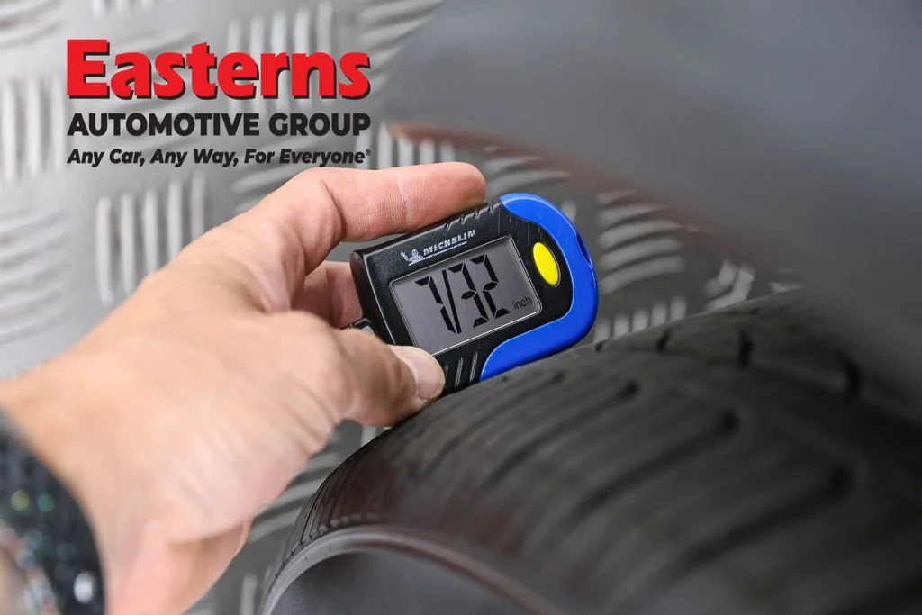 Used 2021 Gray Nissan SV image 29