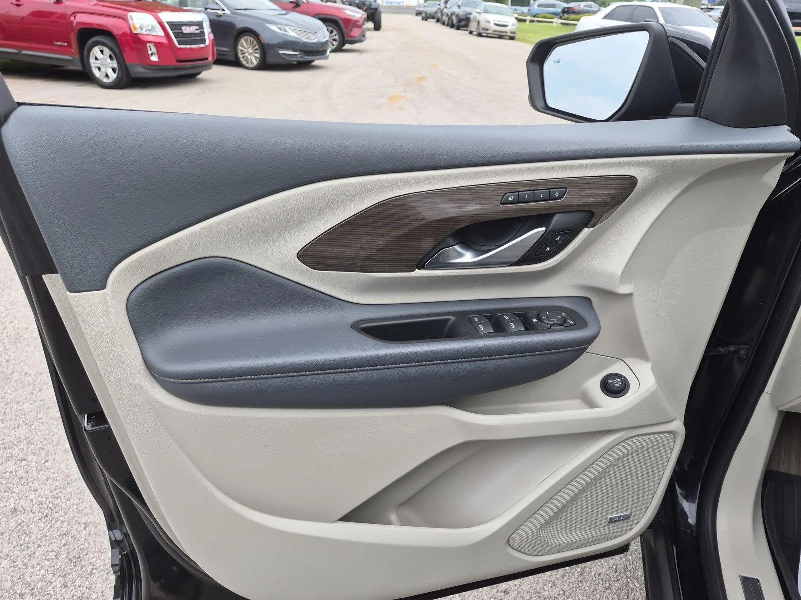 Used 2023 Ebony Twilight Metallic GMC Denali image 14