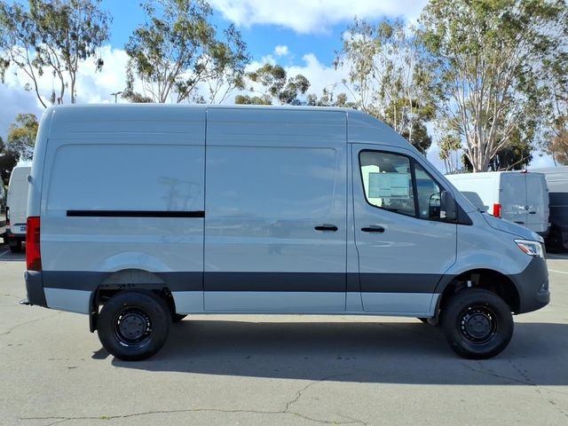 New 2026 Gray Mercedes-Benz Cargo 144 WB image 21