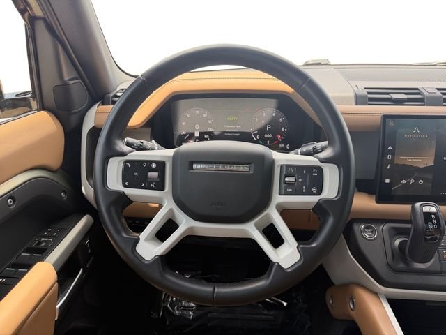 Certified Used 2025 Green Land Rover X-Dynamic SE image 13