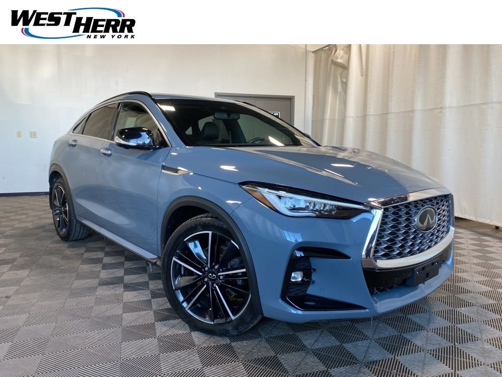 2022 INFINITI QX55 Essential