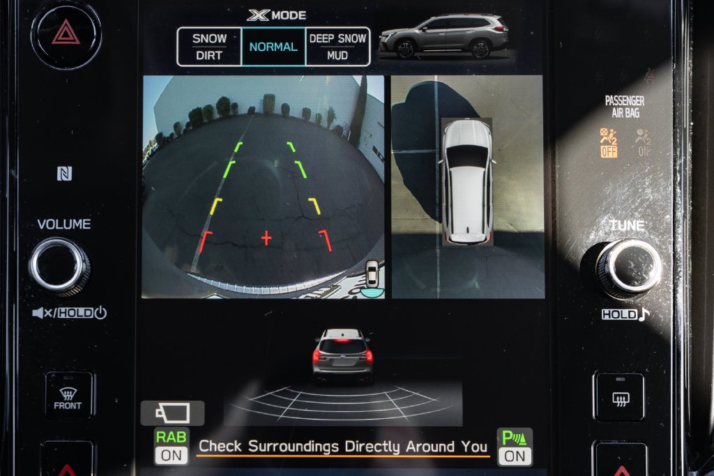 Used 2025 Cosmic Blue Pearl Subaru Limited image 21