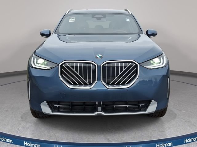 New 2026 Arctic Race Blue metallic BMW 30 xDrive image 2