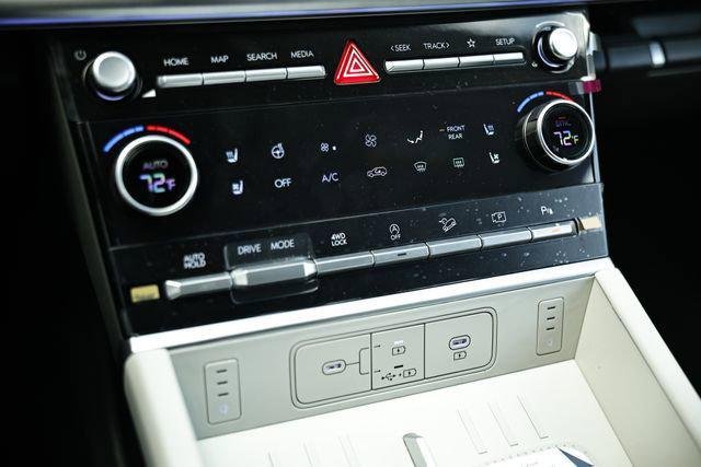 2026 Hyundai Santa Fe Limited - Photo 16