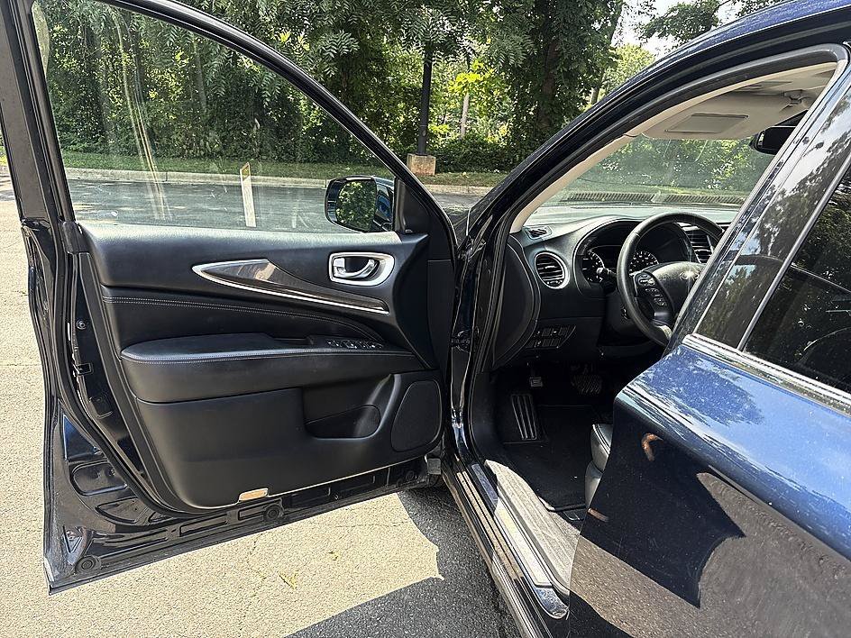 Used 2020 Hermosa Blue INFINITI PURE image 9