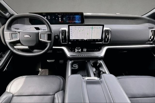 New 2026 Gray Ford Platinum image 4