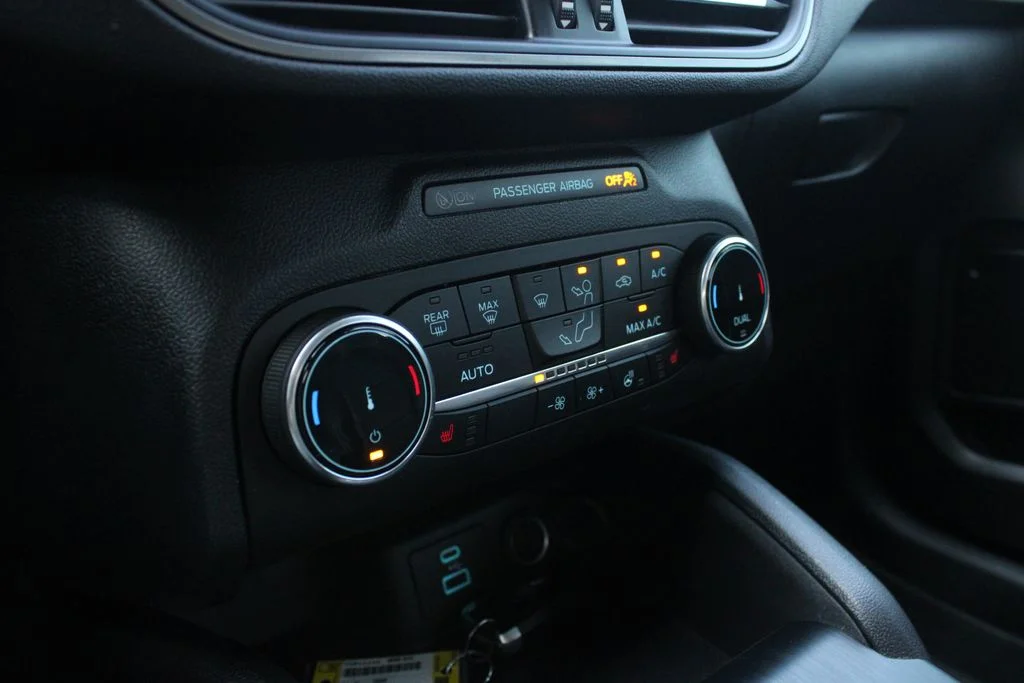 Used 2023 White Ford Active image 15