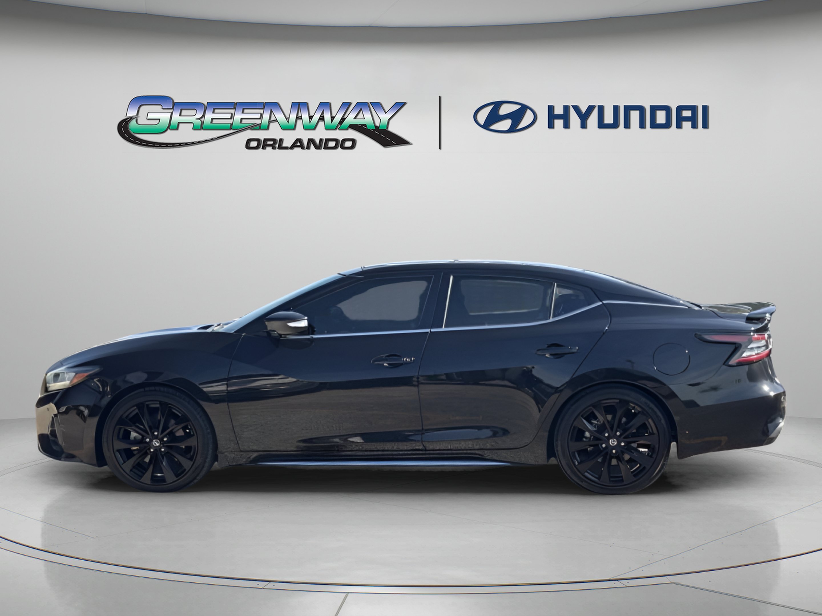 2021 Nissan Maxima SR - Photo 4