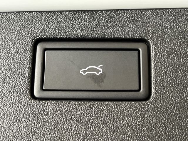New 2026 White Volkswagen 2.0T SE image 6