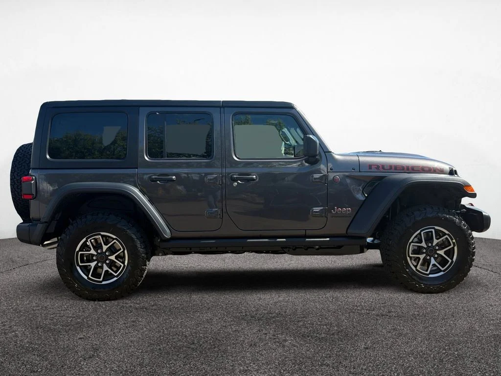 New 2026 Granite Crystal Metallic Clear-Coat Exterior Paint Jeep Rubicon image 6