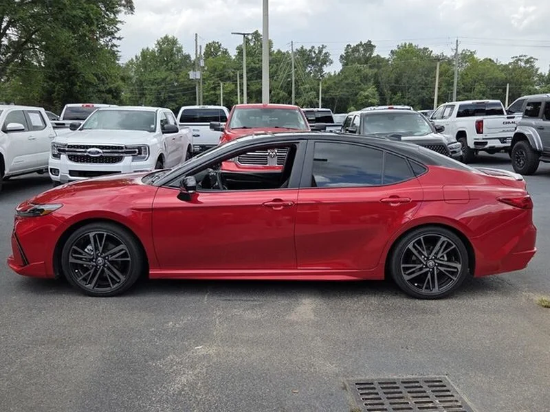 Used 2025 Supersonic Red / Midnight Black Metallic Toyota XSE image 5